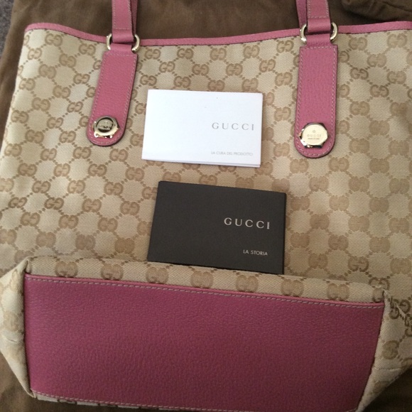 Gucci Handbags - Authentic Gucci Bag